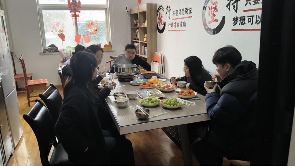 Сладость и единство: команда ZMJ Packaging вместе празднует Фестиваль фонарей