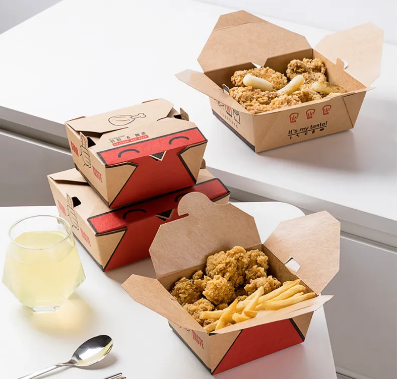 Коробочка с жареной курицей